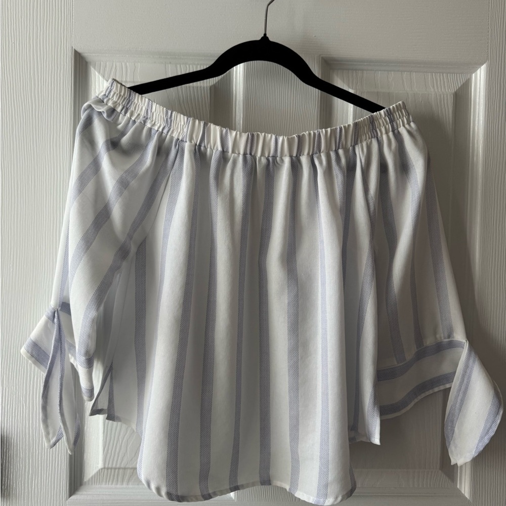 Aqua Off the Shoulder Flowy Summer Blouse Size: XS
